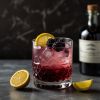 Bramble drink z ginem i jeżynami