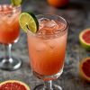 Greyhound drink z ginem i sokiem grejpfrutowym